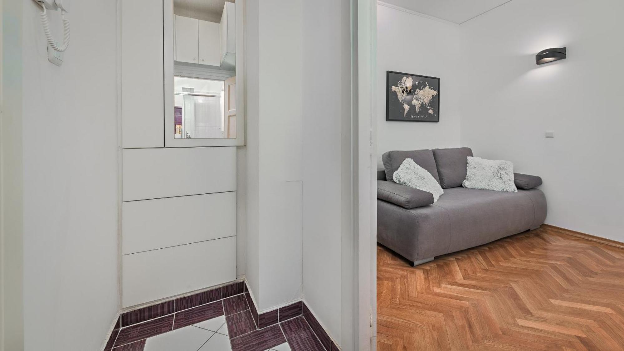 Iva'S Central Apartment ซาเกร็บ ภายนอก รูปภาพ