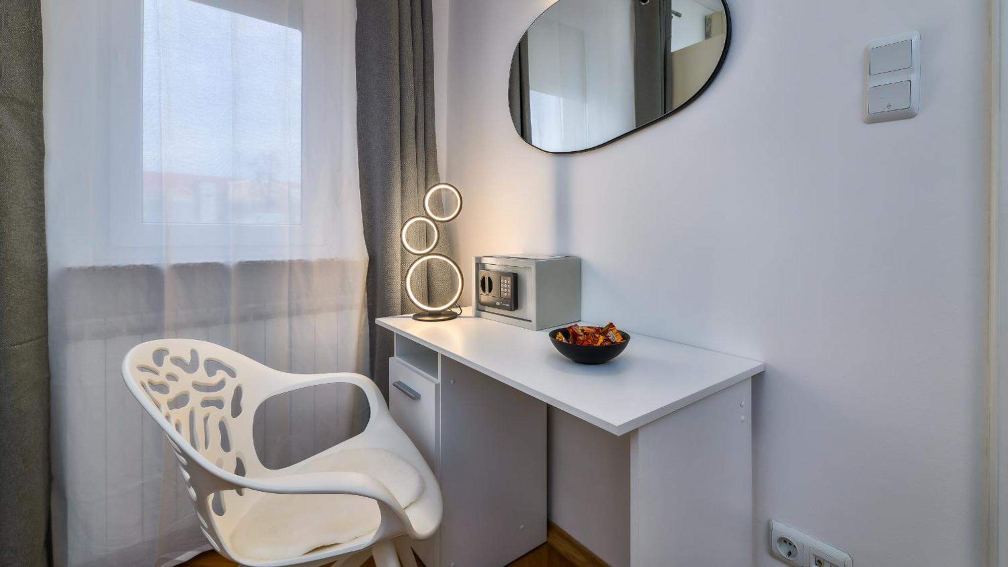 Iva'S Central Apartment ซาเกร็บ ภายนอก รูปภาพ